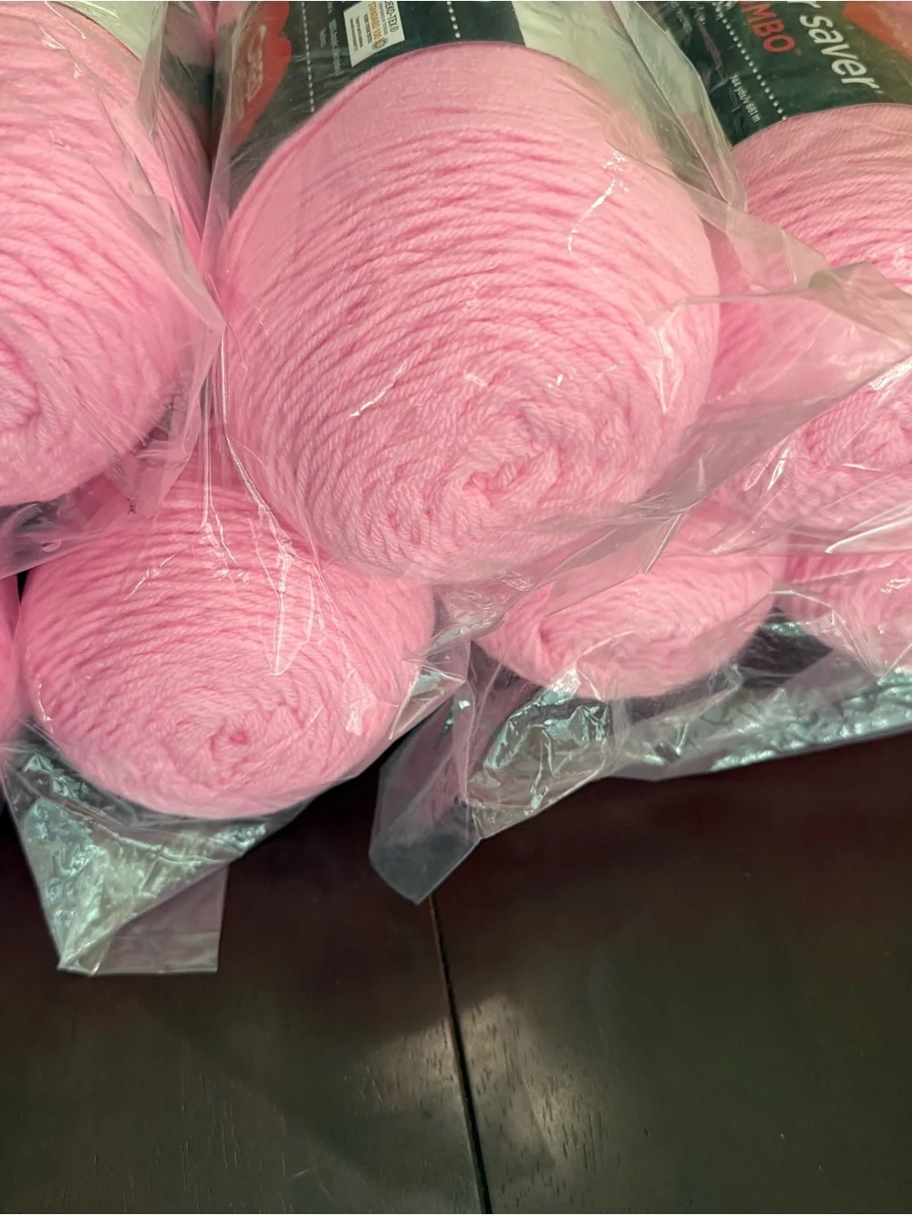 Red Heart Super Saver Jumbo Yarn - Petal Pink - Picture 2 of 6